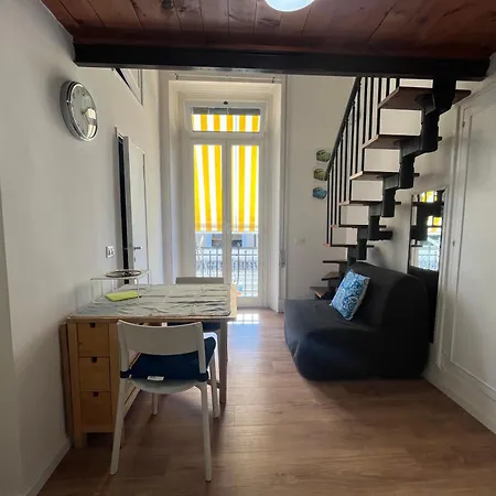 Flat Ultimo Piano In Centro *