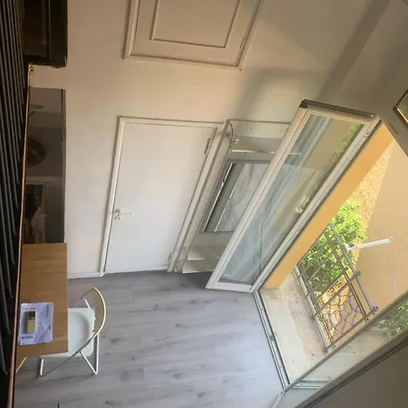 아파트 Flat Ultimo Piano In Centro 로마